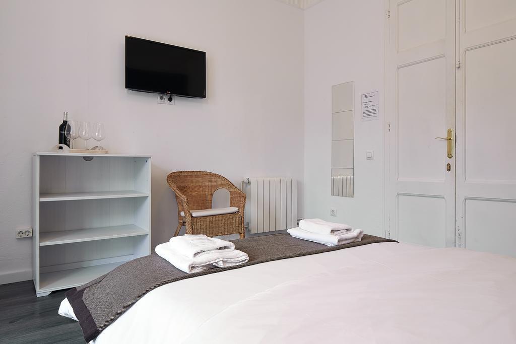 Triple Room Private Bathroom